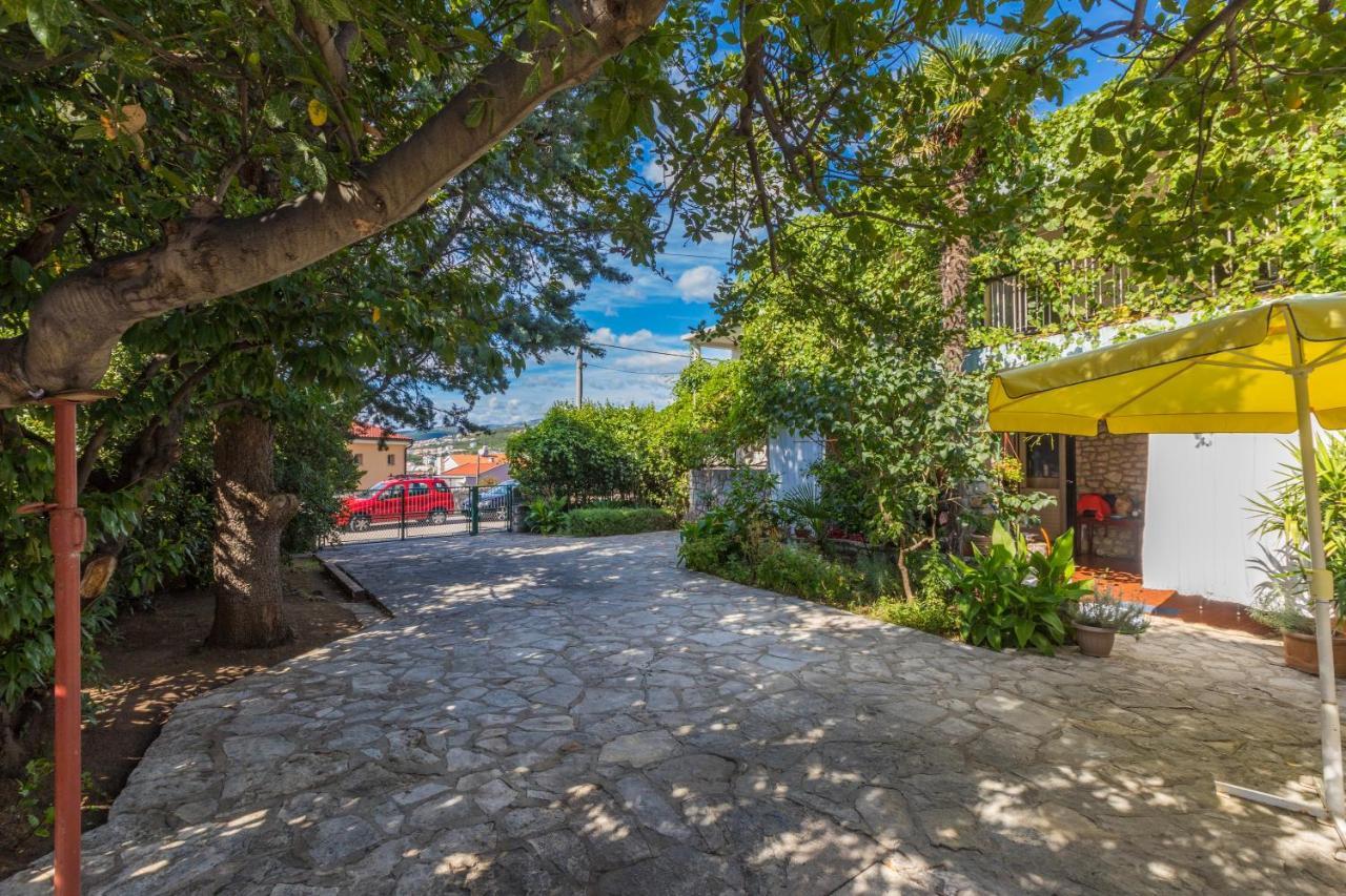 Apartments With A Parking Space Selce, Crikvenica - 2381 Exterior foto