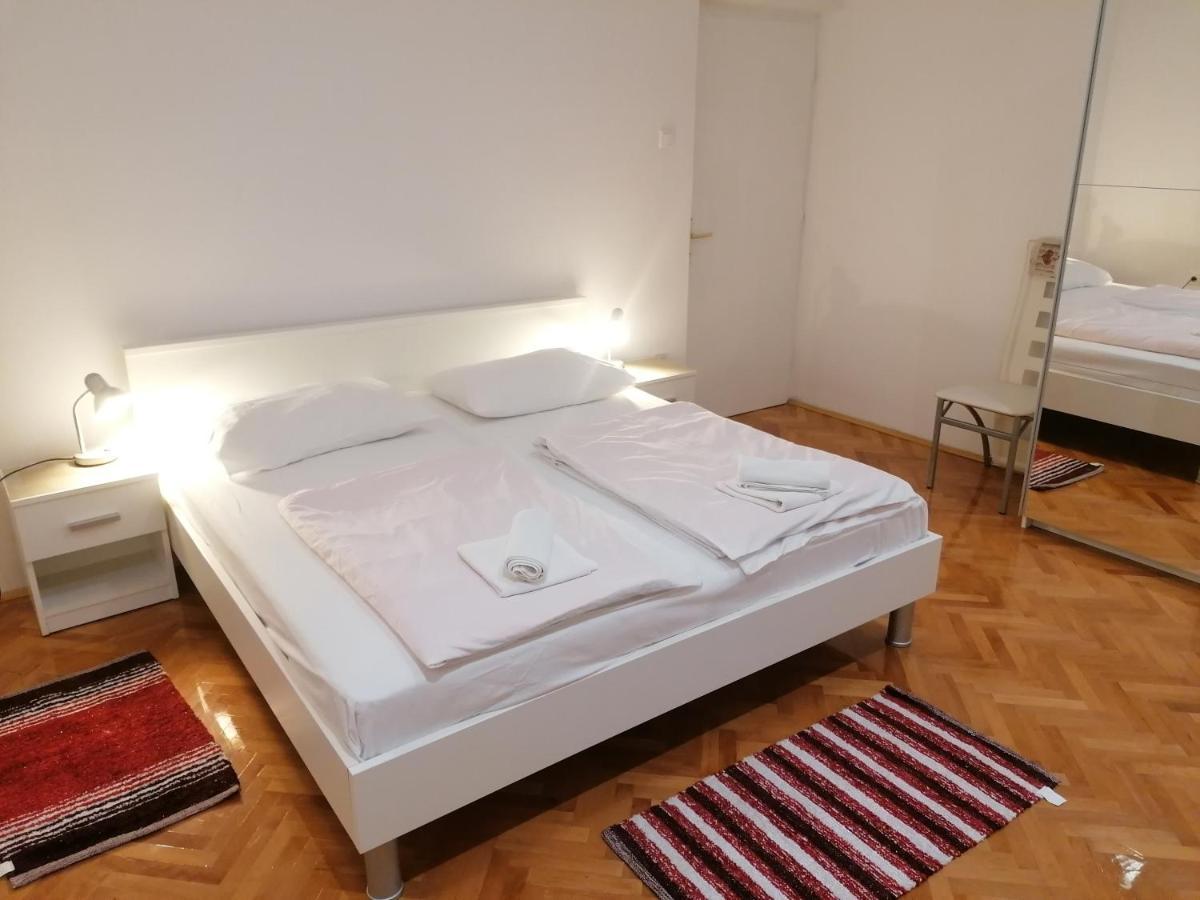 Apartments With A Parking Space Selce, Crikvenica - 2381 Exterior foto